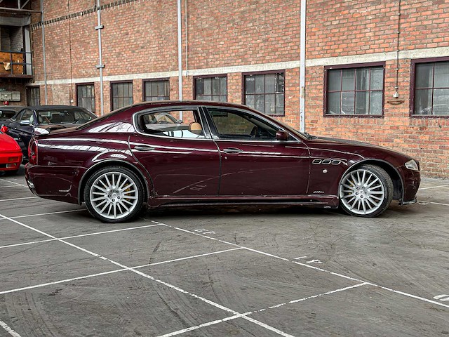 Maserati quattroporte 4.2 v8 401pk 2008 youngtimer - afbeelding 3 van  33