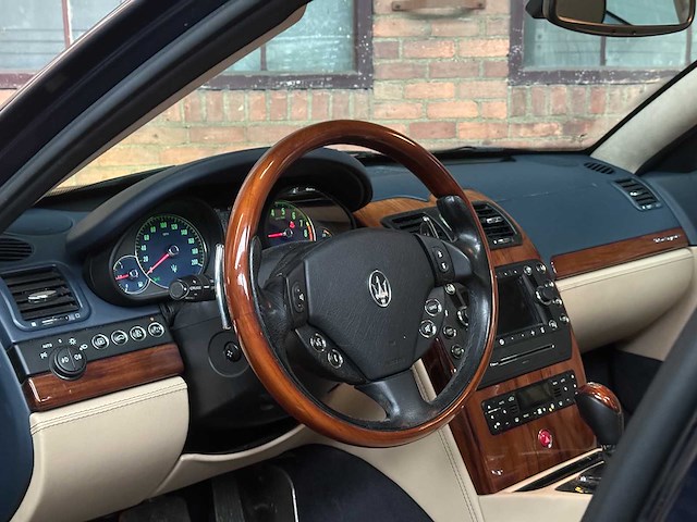 Maserati quattroporte 4.2 v8 405pk 2009 youngtimer - afbeelding 9 van  68