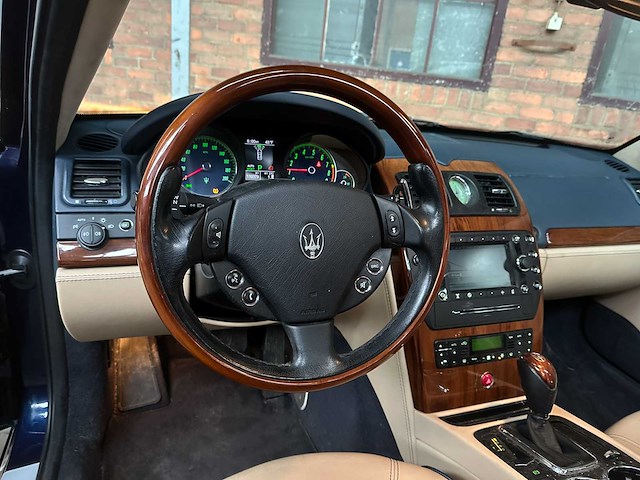 Maserati quattroporte 4.2 v8 405pk 2009 youngtimer - afbeelding 10 van  68