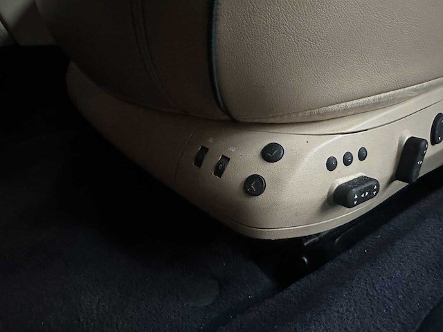 Maserati quattroporte 4.2 v8 405pk 2009 youngtimer - afbeelding 29 van  68