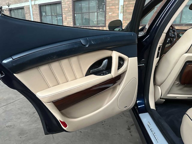 Maserati quattroporte 4.2 v8 405pk 2009 youngtimer - afbeelding 30 van  68