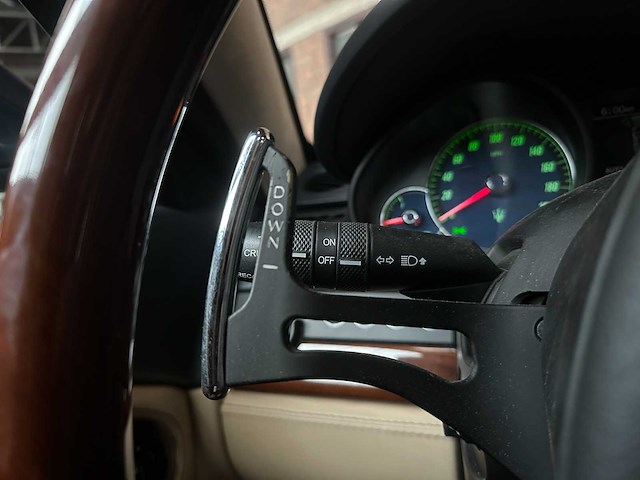 Maserati quattroporte 4.2 v8 405pk 2009 youngtimer - afbeelding 11 van  67