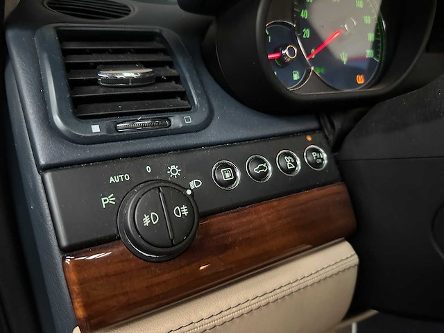 Maserati quattroporte 4.2 v8 405pk 2009 youngtimer - afbeelding 25 van  67