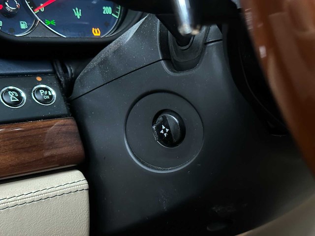 Maserati quattroporte 4.2 v8 405pk 2009 youngtimer - afbeelding 26 van  67