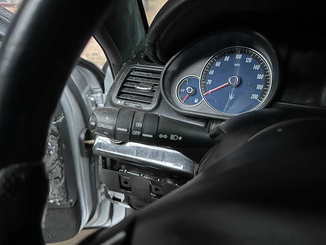 Maserati quattroporte 4.2 v8 440pk 2009 facelift youngtimer - afbeelding 10 van  30