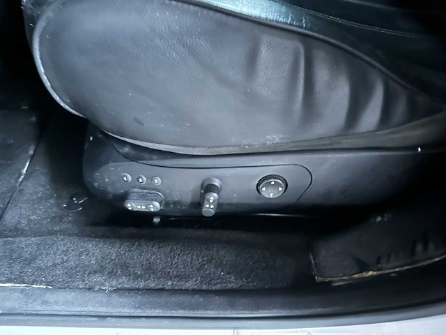 Maserati quattroporte 4.2 v8 440pk 2009 facelift youngtimer - afbeelding 7 van  26