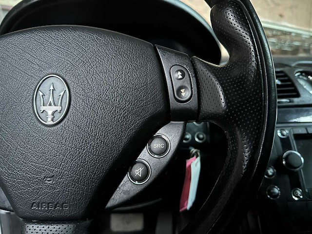 Maserati quattroporte 4.2 v8 440pk 2009 facelift youngtimer - afbeelding 9 van  30