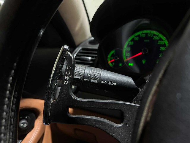 Maserati quattroporte 4.2 v8 duo select 400pk 2004, 47-sb-bj - afbeelding 18 van  43
