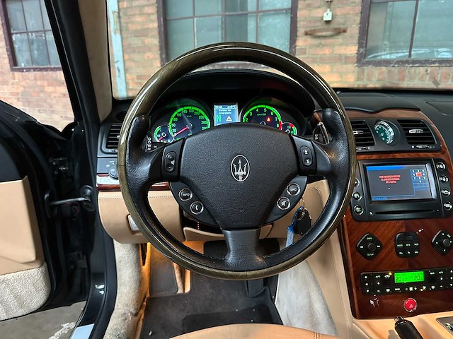 Maserati quattroporte 4.2 v8 duo select 400pk 2006, l-851-rk youngtimer - afbeelding 21 van  47