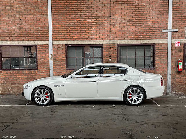 Maserati quattroporte 4.2 v8 executive gt 401pk 2007 youngtimer - afbeelding 7 van  13