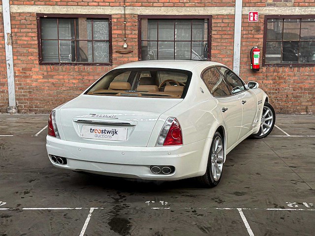 Maserati quattroporte 4.2 v8 executive gt 401pk 2007 youngtimer - afbeelding 5 van  49