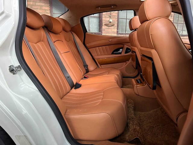 Maserati quattroporte 4.2 v8 executive gt 401pk 2007 youngtimer - afbeelding 40 van  49