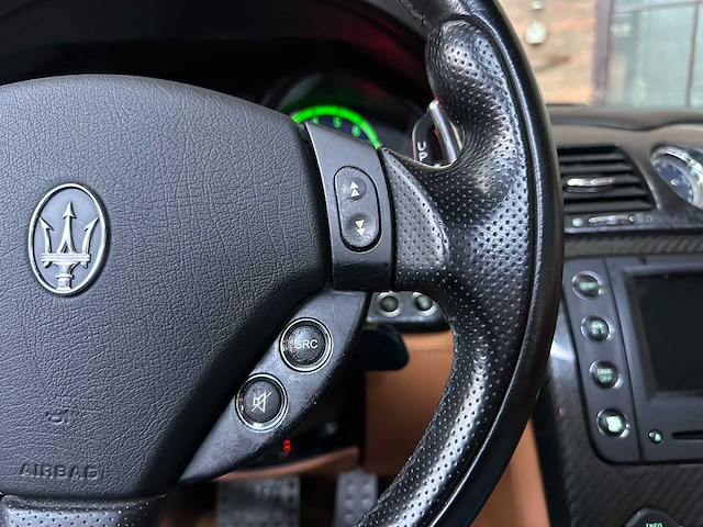 Maserati quattroporte 4.2 v8 sport gt 401pk 2007 youngtimer - afbeelding 16 van  32