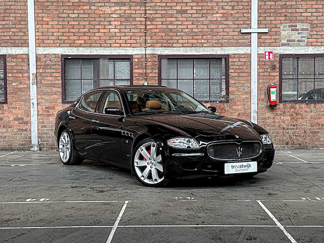 Maserati quattroporte 4.2 v8 sport gt 401pk 2007 youngtimer - afbeelding 3 van  32