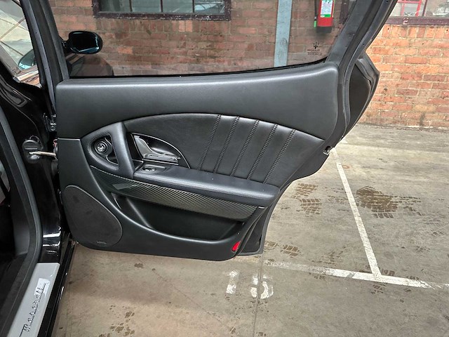 Maserati quattroporte 4.2 v8 sport gt 401pk zf 2007 -youngtimer- - afbeelding 23 van  35