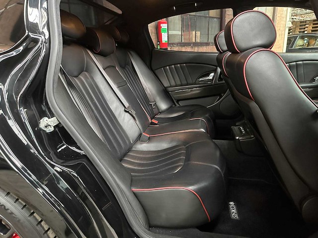 Maserati quattroporte 4.2 v8 sport gt 401pk zf 2007 -youngtimer- - afbeelding 32 van  41
