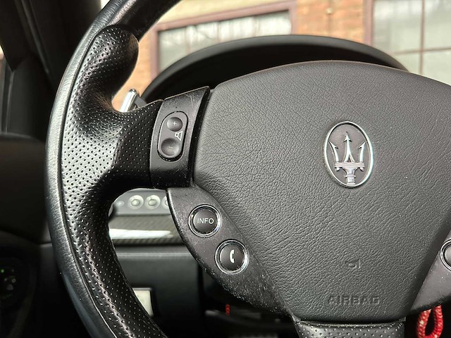 Maserati quattroporte 4.2 v8 sport gt 401pk zf 2007 -youngtimer- - afbeelding 17 van  44