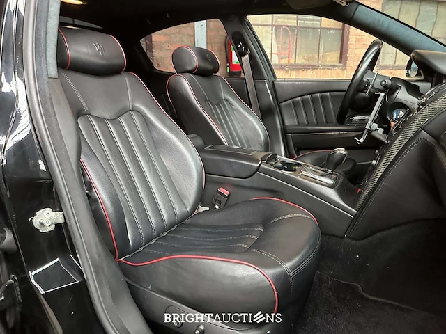 Maserati quattroporte 4.2 v8 sport gt 401pk zf 2007 -youngtimer- - afbeelding 38 van  45