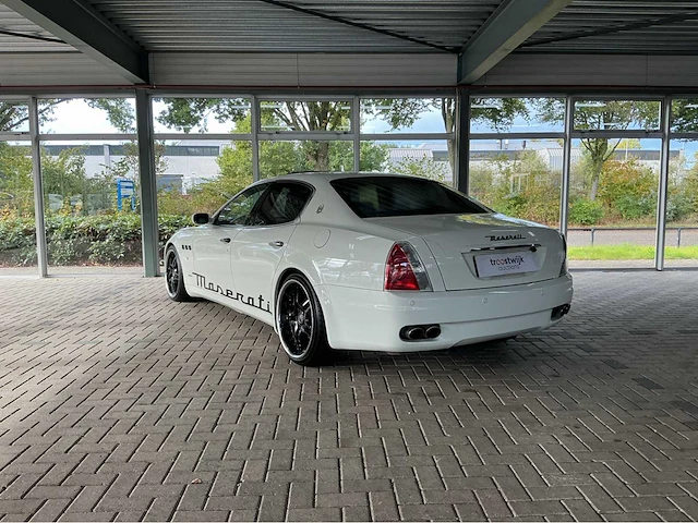 Maserati quattroporte 4.2 v8 zf | 400 pk | 2007 | youngtimer | schuifdak | navigatie | climatronic | btw auto - afbeelding 3 van  58