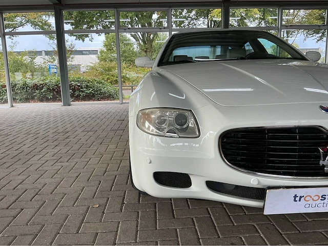 Maserati quattroporte 4.2 v8 zf | 400 pk | 2007 | youngtimer | schuifdak | navigatie | climatronic | btw auto - afbeelding 25 van  58
