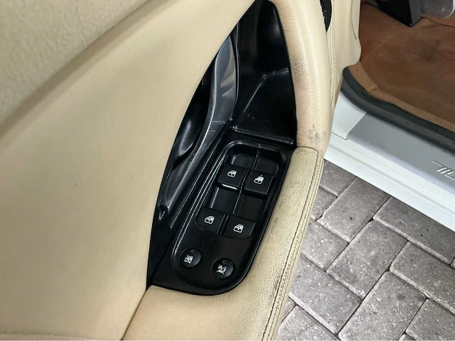 Maserati quattroporte 4.2 v8 zf | 400 pk | 2007 | youngtimer | schuifdak | navigatie | climatronic | btw auto - afbeelding 55 van  58