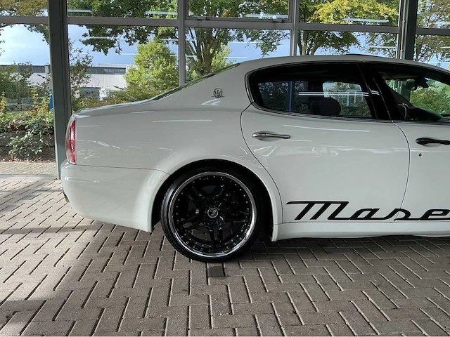 Maserati quattroporte 4.2 v8 zf | 400 pk | 2007 | youngtimer | schuifdak | navigatie | climatronic | btw auto - afbeelding 31 van  58