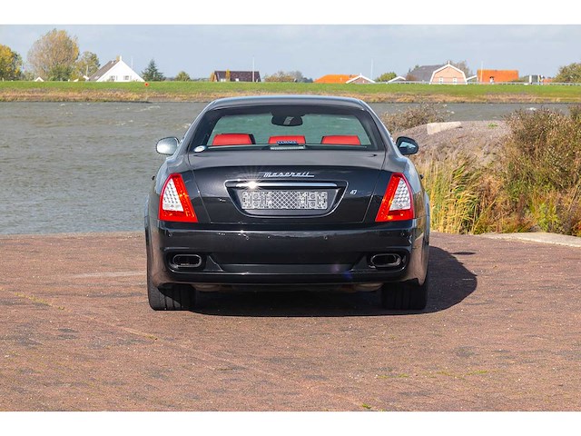 Maserati quattroporte 4.7 v8 440pk sport gts car 2010 - afbeelding 13 van  250