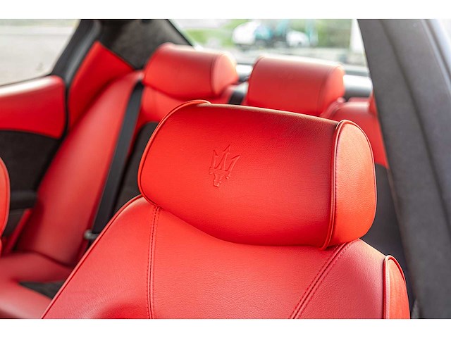 Maserati quattroporte 4.7 v8 440pk sport gts car 2010 - afbeelding 25 van  250
