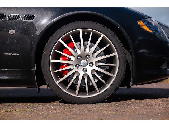 Maserati quattroporte 4.7 v8 440pk sport gts car 2010 - afbeelding 191 van  250