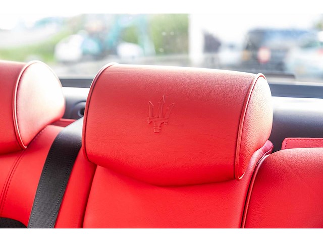 Maserati quattroporte 4.7 v8 440pk sport gts car 2010 - afbeelding 28 van  250