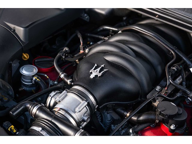 Maserati quattroporte 4.7 v8 440pk sport gts car 2010 - afbeelding 76 van  250