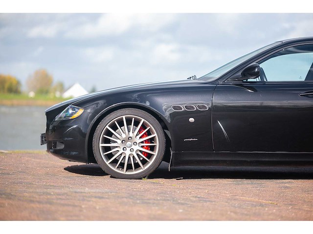 Maserati quattroporte 4.7 v8 440pk sport gts car 2010 - afbeelding 170 van  250