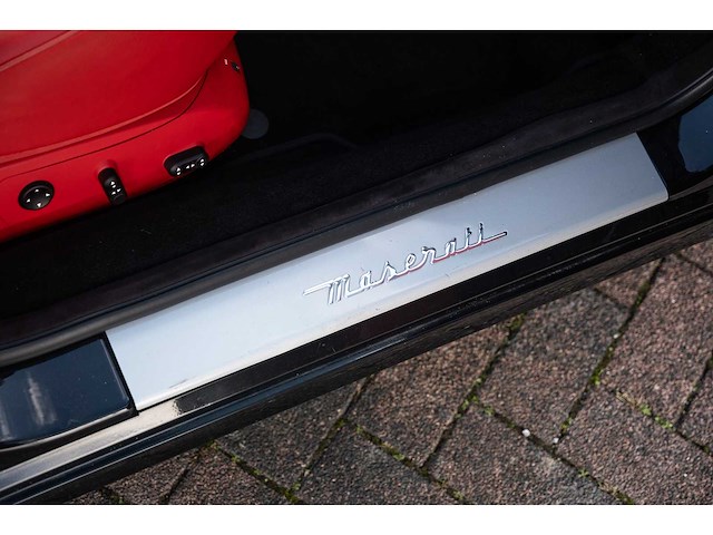 Maserati quattroporte 4.7 v8 440pk sport gts car 2010 - afbeelding 250 van  250