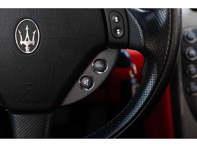 Maserati quattroporte 4.7 v8 440pk sport gts car 2010 - afbeelding 19 van  250