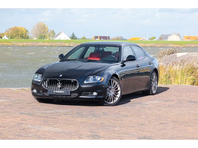 Maserati quattroporte 4.7 v8 440pk sport gts car 2010 - afbeelding 1 van  250