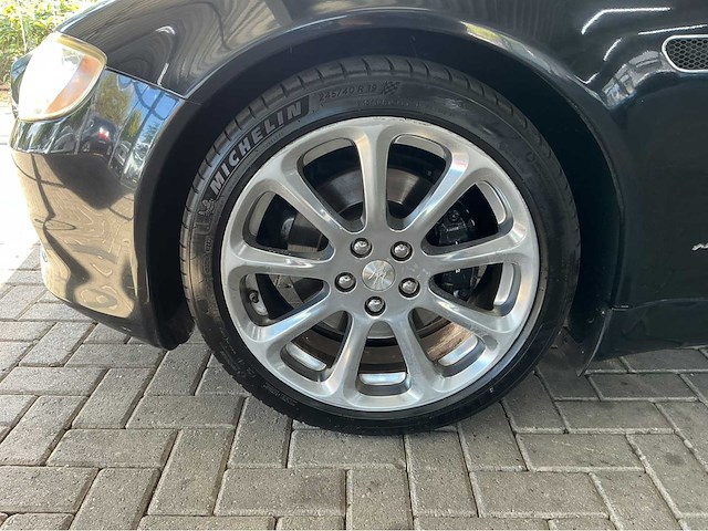 Maserati quattroporte executive gt | 4.2 v8 | 400 pk | 460 nm | zf 6-traps automaat | - afbeelding 20 van  25