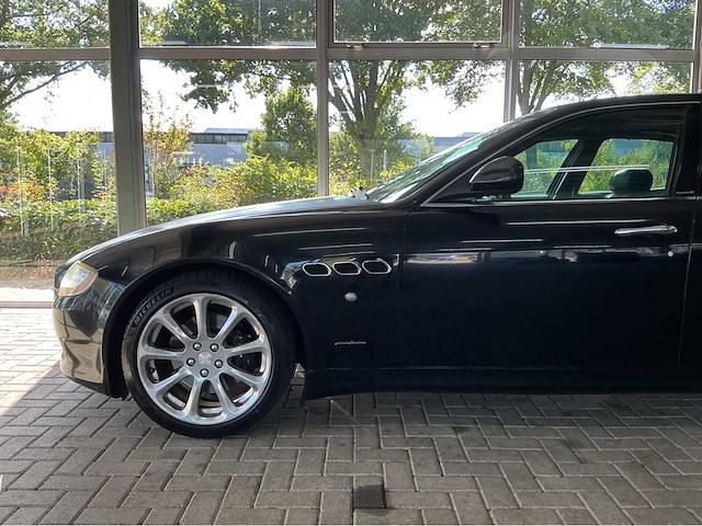 Maserati quattroporte executive gt | 4.2 v8 | 400 pk | 460 nm | zf 6-traps automaat | - afbeelding 21 van  25
