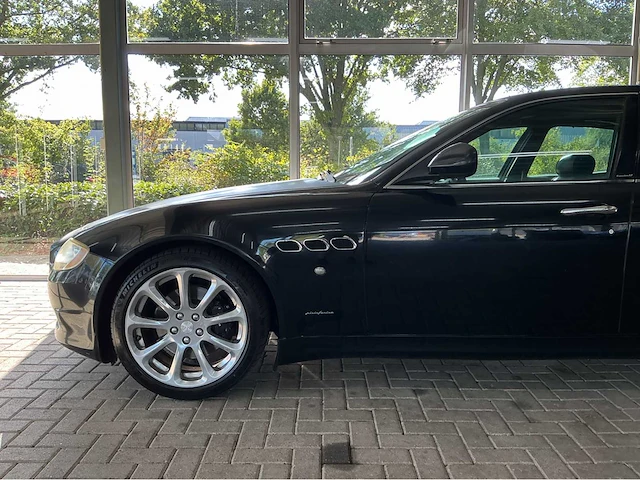 Maserati quattroporte executive gt | 4.2 v8 | 400 pk | 460 nm | zf 6-traps automaat | - afbeelding 25 van  29