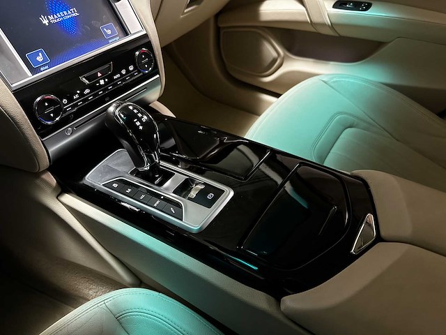 Maserati quattroporte gt s 4.7 v8 440pk 2013 - afbeelding 17 van  37