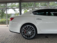 Maserati quattroporte gts 3.8 v8 531hp 2013 (carbon) (29,000 km) btw auto - afbeelding 3 van  42