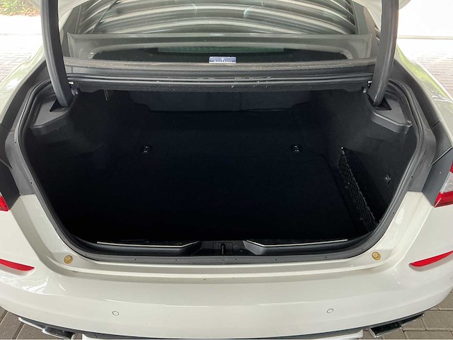 Maserati quattroporte gts 3.8 v8 531hp 2013 (carbon) (29,000 km) btw auto - afbeelding 18 van  42