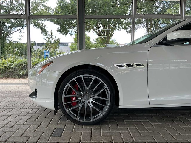 Maserati quattroporte gts 3.8 v8 531hp 2013 (carbon) (29,000 km) btw auto - afbeelding 42 van  42