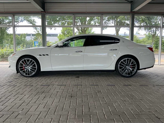 Maserati quattroporte gts 3.8 v8 531hp 2013 (carbon) (29,000 km) btw auto - afbeelding 41 van  42