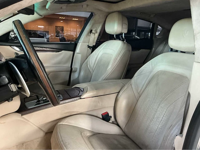 Maserati quattroporte gts — pure italiaanse power 530 pk • v8 twin-turbo • btw auto - afbeelding 21 van  37