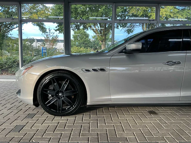 Maserati quattroporte gts — pure italiaanse power 530 pk • v8 twin-turbo • btw auto - afbeelding 32 van  37