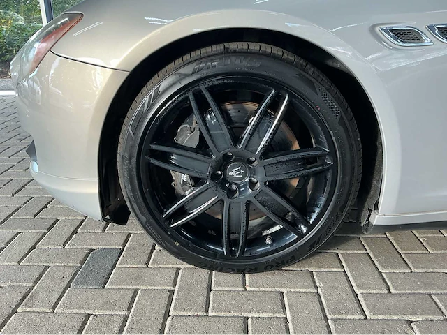 Maserati quattroporte gts — pure italiaanse power 530 pk • v8 twin-turbo • btw auto - afbeelding 33 van  37