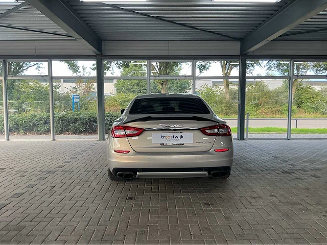 Maserati quattroporte gts — pure italiaanse power 530 pk • v8 twin-turbo • btw auto - afbeelding 35 van  37