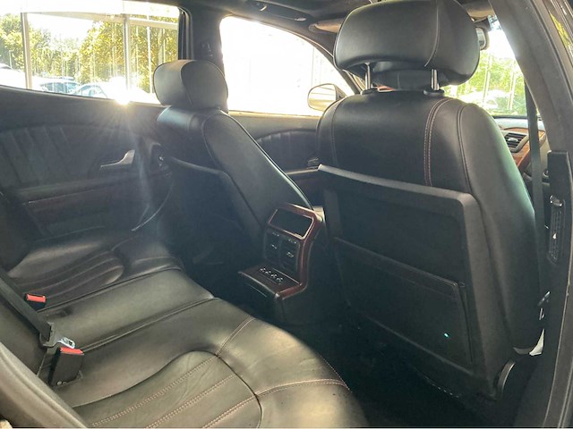 Maserati quattroporte s 4.7 v8 – italiaanse v8-power & pure klasse btw auto - afbeelding 7 van  24