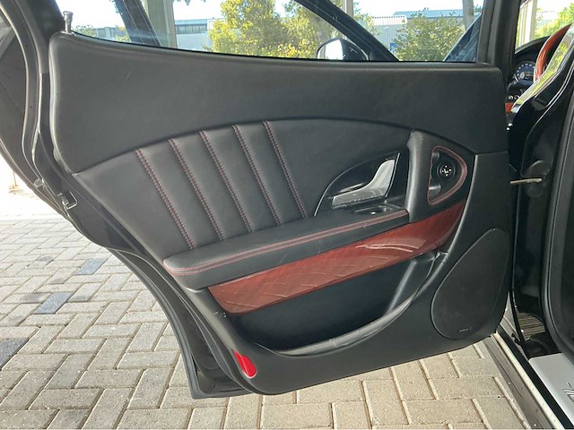 Maserati quattroporte s 4.7 v8 – italiaanse v8-power & pure klasse btw auto - afbeelding 17 van  30