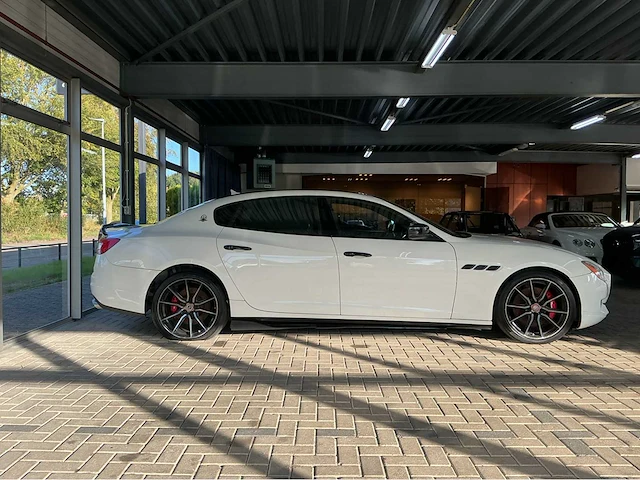 Maserati quattroporte s q4 404 pk 2015 btw auto - afbeelding 37 van  38